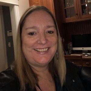 Meet your Posher, Michele